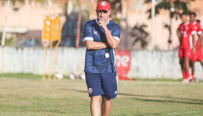 Guarani anuncia técnico ex-Vitória para disputa da Série B