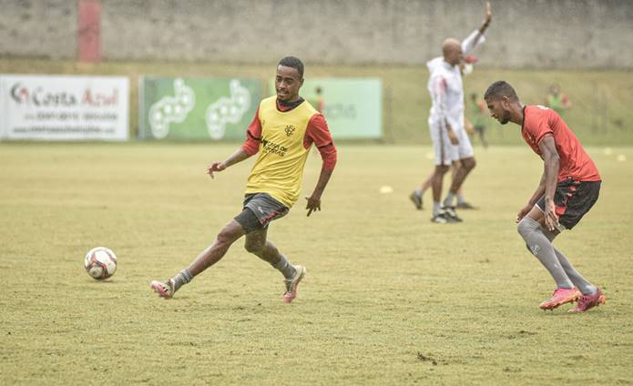 Com o custo de R$ 1,2 milhão, Mateusinho segue sem atuar pelo clube na Série B do Brasileiro 2021. Participou apenas do sub-23
