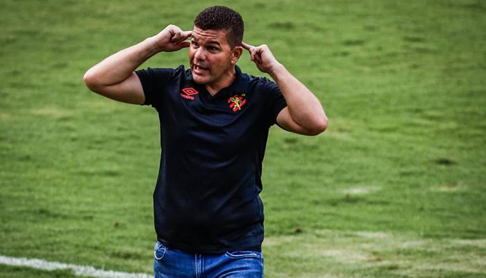 Próximo adversário do Vitória anuncia novo treinador para sequência da Série B