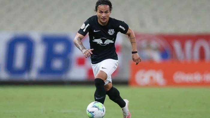 Bragantino perde Artur e Praxedes para pegar o Bahia, mas tem retornos