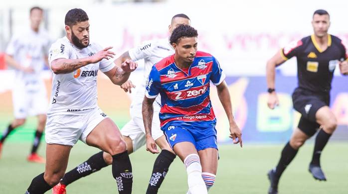 Após levar 4 a 2 do Bahia, Fortaleza perde para o líder e chega a 6 jogos sem vencer