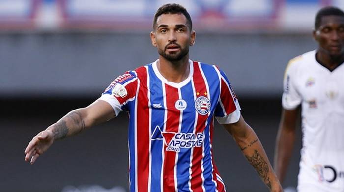 Bellintani nega ter barrado retorno do atacante Gilberto ao Bahia