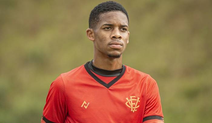 Vitória começa a receber primeiros pagamentos da venda de Pedrinho