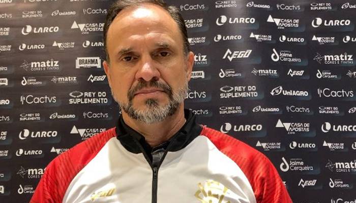 Técnico do Vitória fala em aprender com as lições após empate com a Ponte
