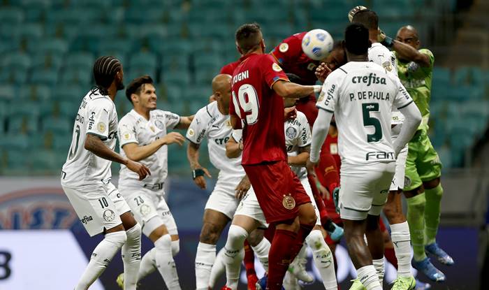 Guto ajusta defesa, e Bahia fica dois jogos sem sofrer gol após 3 meses