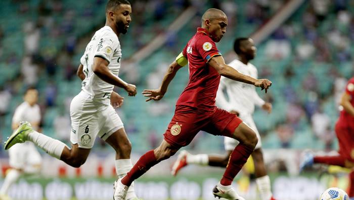 Bahia ‘bombardeia’ o Palmeiras no 2º tempo, mas só empata e segue no Z4