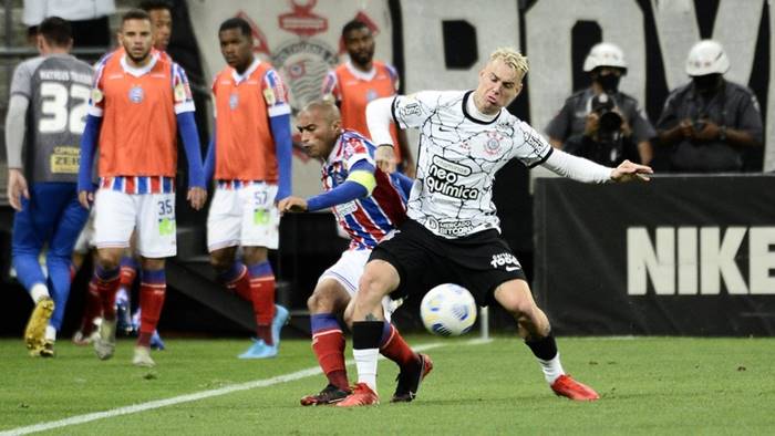 Melhores momentos de Corinthians 3 x 1 Bahia pelo Brasileirão