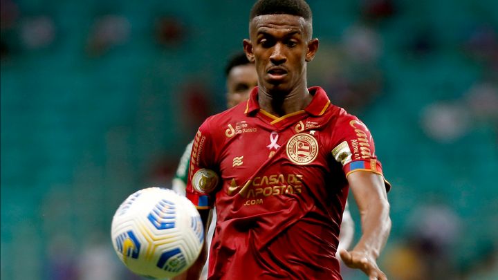 Borel ganha chance com Guto e avisa: “Onde me colocar para jogar eu topo”