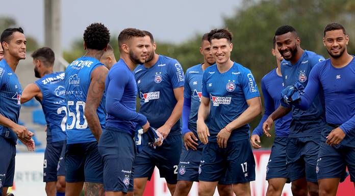 Bahia paga salário atrasado do elenco e 13º de funcionários