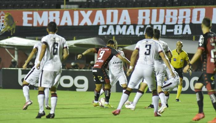 Vitória x Brasil-RS: Duelo do 2º pior mandante contra o pior visitante da Série B