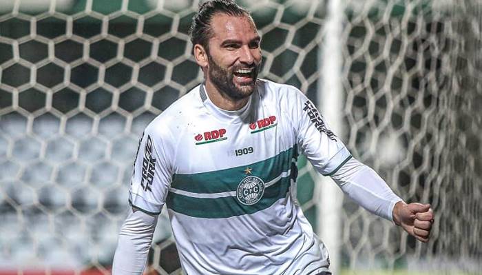 Ex-jogadores de Bahia e Vitória aparecem entre os maiores artilheiros da história da Série B