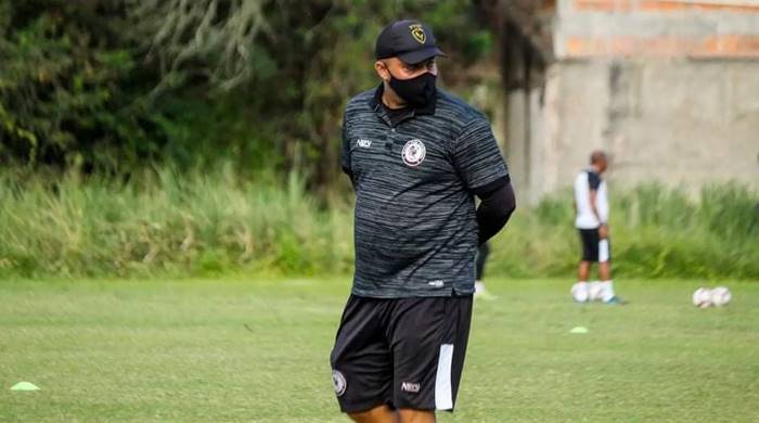 Lucas Grillo prega “luta do começo até o fim” no comando do Jacuipense