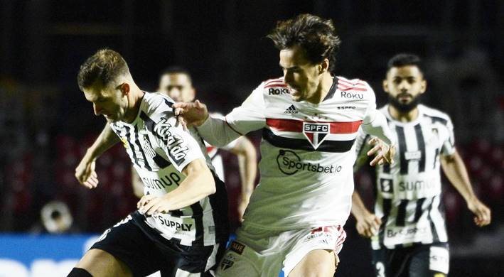 Série A: Santos empata clássico e segue na alça de mira do Bahia