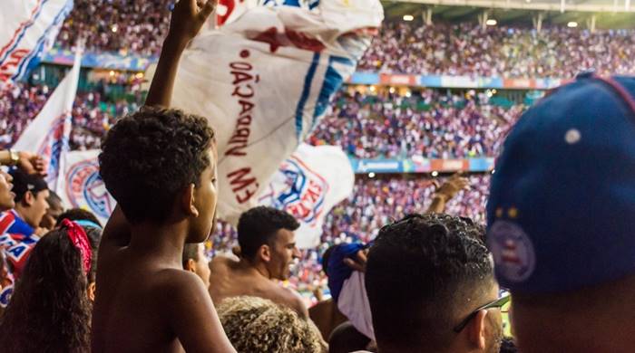 Decreto que proibia percussão e bandeiras nas arquibancadas é revogado