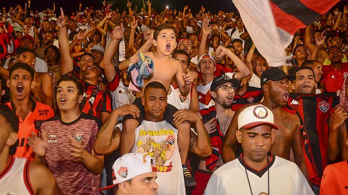 Vitória divulga recomendações para retorno da torcida ao Barradão