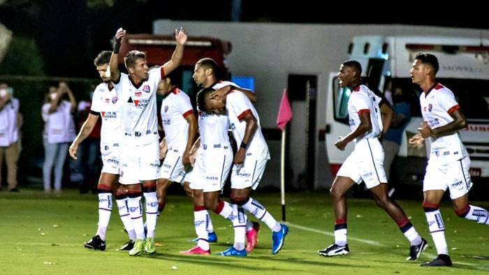 Vitória não vencia por três gols de diferença há quase um ano