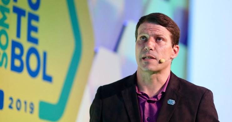 Leonardo Gaciba é desligado do comando da Comissão de Arbitragem