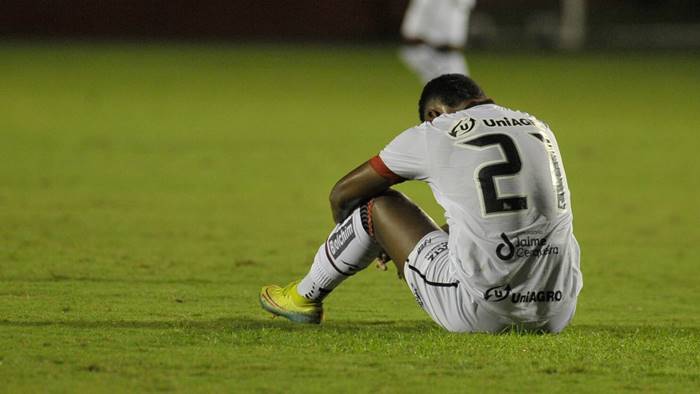 Vitória se torna o 2º time com mais rebaixamentos no futebol brasileiro