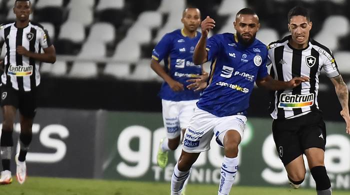 Botafogo vence, se aproxima do acesso e mantém o Confiança na vice-lanterna