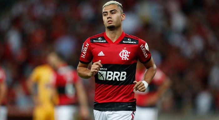 Cheio de desfalques, Flamengo terá retorno de meia para pegar o Bahia