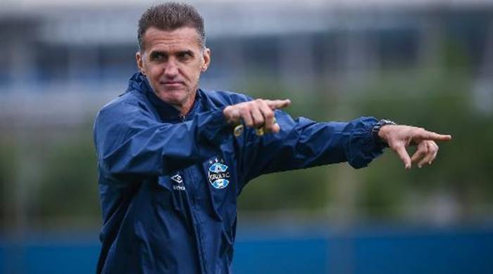 Diretoria do Grêmio banca Vagner Mancini e confia na permanência