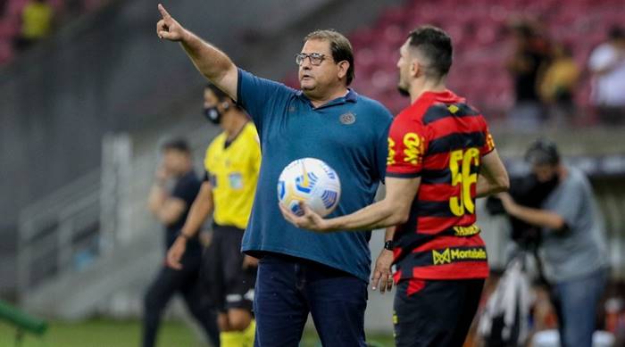 “Não é hora de dar desculpa, é hora de buscar solução”, diz Guto