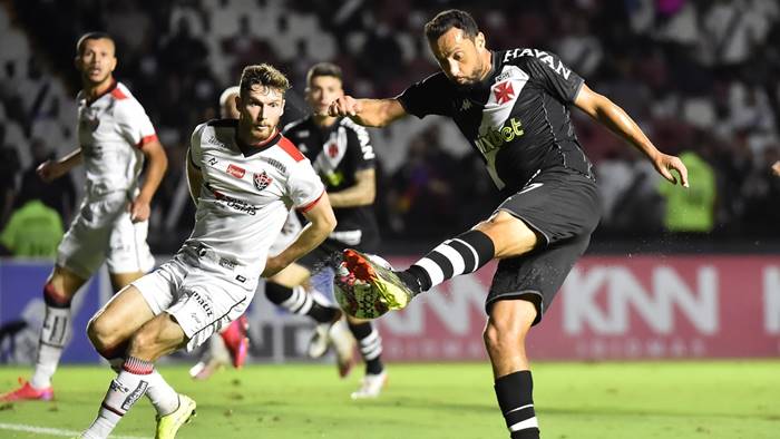 Melhores momentos de Vasco 0 x 3 Vitória pelo Brasileiro da Série B