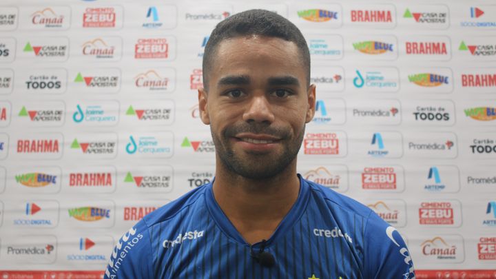 Atacante do Bahia fala sobre adaptação ao futebol brasileiro