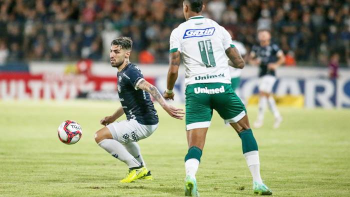 Remo perde e vira mais um alvo do Vitória na luta contra o rebaixamento