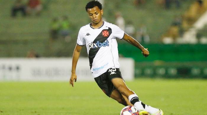 Vasco tem retorno de lateral-esquerdo para enfrentar o Vitória