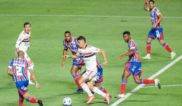 Invicto com Guto, Bahia encara o São Paulo buscando se afastar do Z4