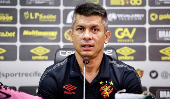 Técnico afirma que Sport vai lutar enquanto houver chances matemáticas