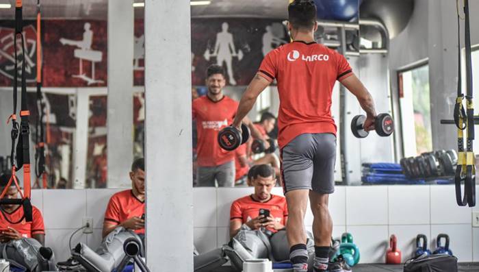 Após derrota para o CSA, Vitória inicia preparação de olho no Avaí