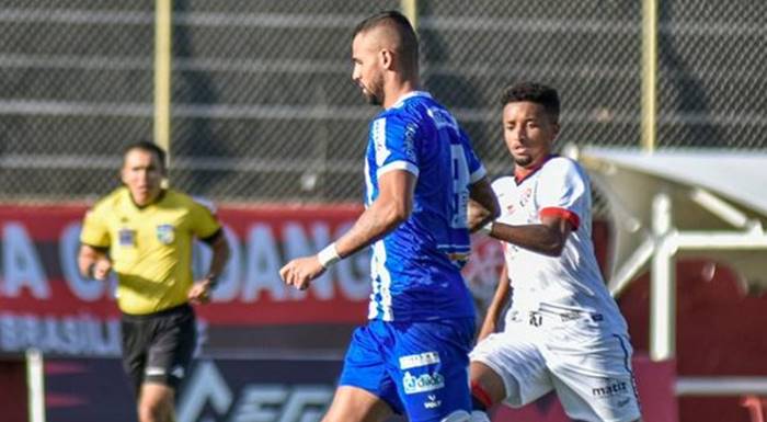 Vitória 0 x 1 CSA: Veja o gol de Iury Castilho no Barradão