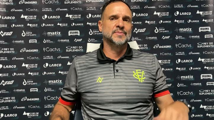 Wagner Lopes destaca estratégia correta do Vitória diante do Vasco