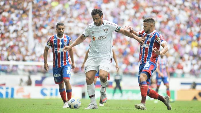 Bahia ‘amassa’ no 1º tempo, vence o Fluminense, deixa o Z4 e seca concorrentes