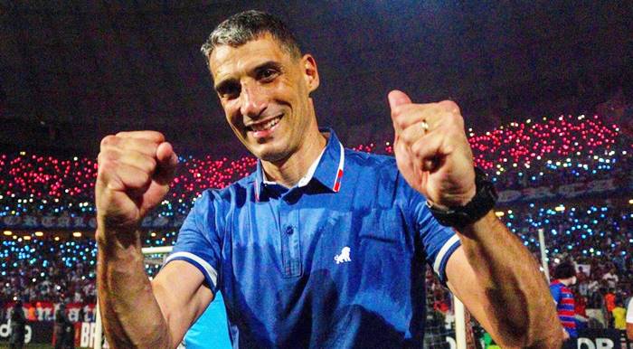 Fortaleza anuncia permanência do técnico Juan Pablo Vojvoda