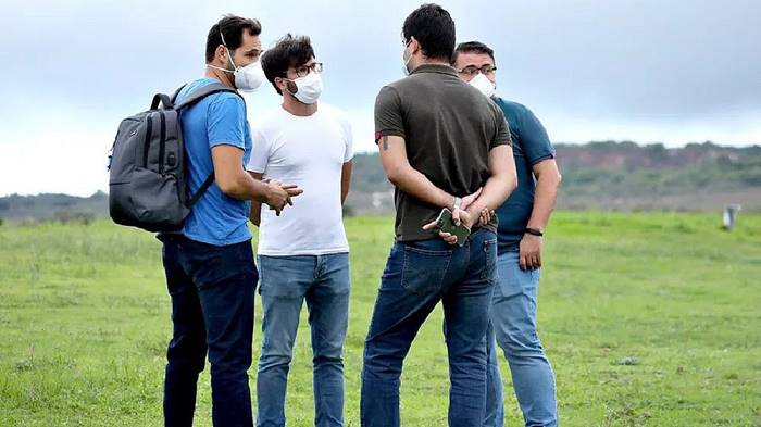 Começou a faxina: Bahia anuncia saídas de Lucas Drubscky e Júnior Chávare