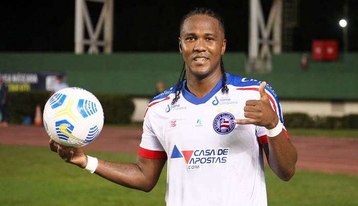 Clube colombiano nega interesse no atacante Rodallega, do Bahia