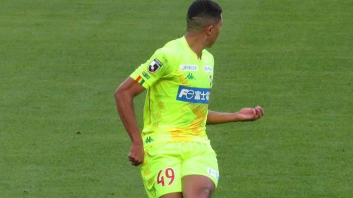 Emprestado a clube japonês, Saldanha renova contrato com o Bahia