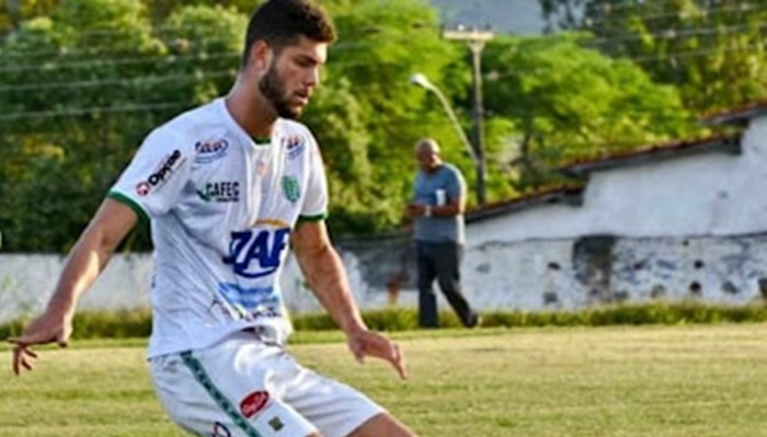 Ex-zagueiro do Vitória da Conquista tem casa alagada pelas chuvas