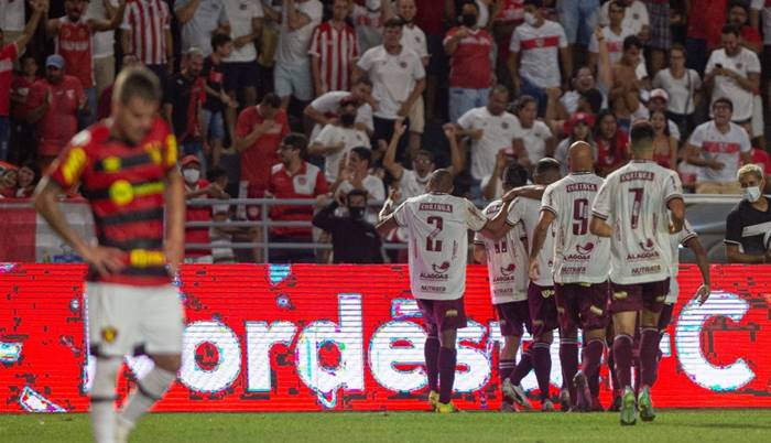 Ex-Vitória faz golaço, e CRB vence o Sport na estreia da Copa do Nordeste 2022