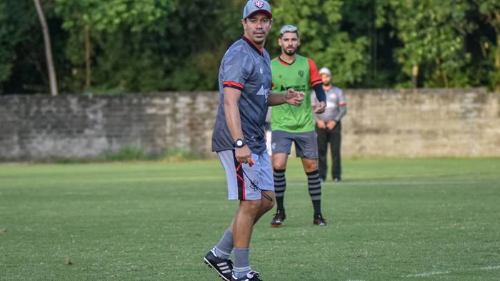 Dado destaca evolução ofensiva do Vitória neste início de temporada