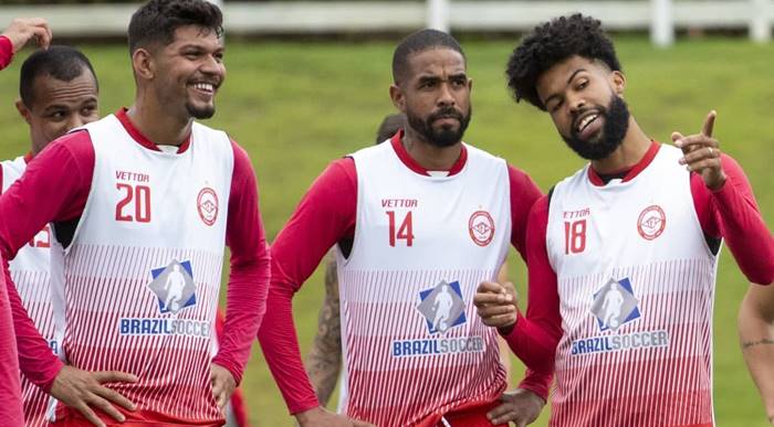 Ex-Bahia e Vitória, Eduardo Neto foca em grande ano no seu retorno ao Japão