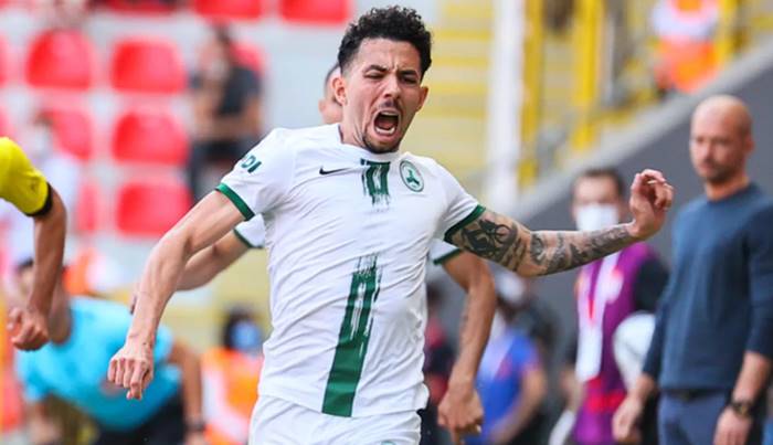 Clube da Série A busca empréstimo do volante Flávio, ex-Bahia