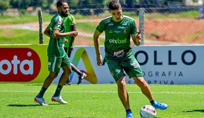 Ex-Bahia, Índio Ramírez inicia pré-temporada no América-MG