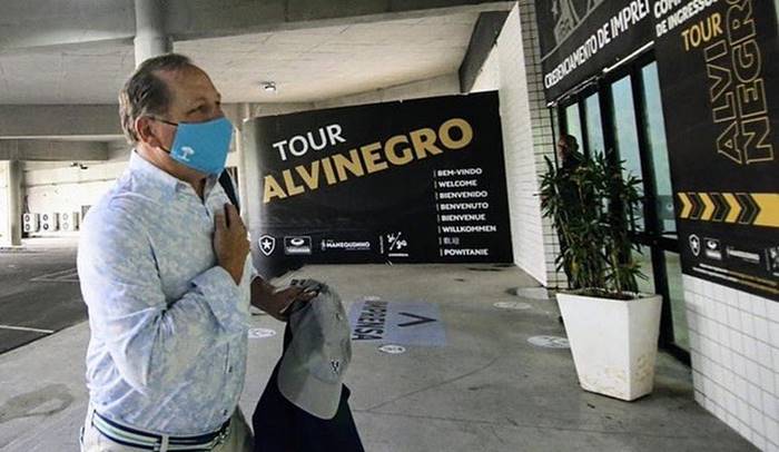 Botafogo anuncia a venda de 90% da SAF para empresário americano