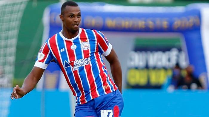 Zagueiro e volante testam positivo para Covid-19 e desfalcam o Bahia