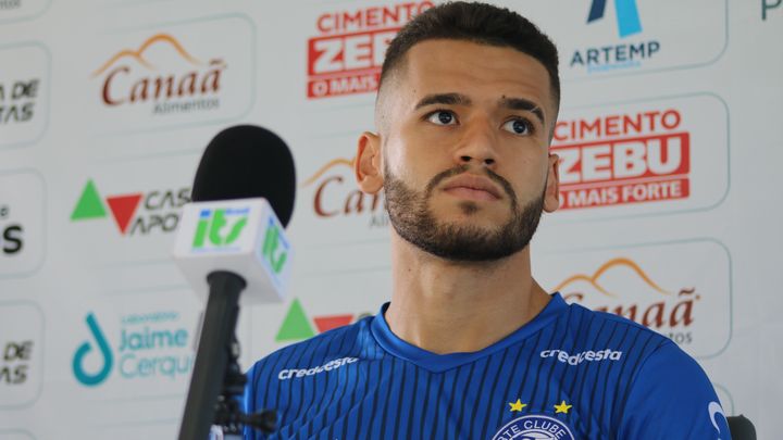 Volante do Bahia comenta especulações de interesse de outros clubes