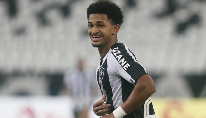 Bahia está de olho em lateral-atacante que não renovou com o Botafogo